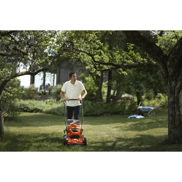 Husqvarna Akku Rasenmäher LC 251iS
