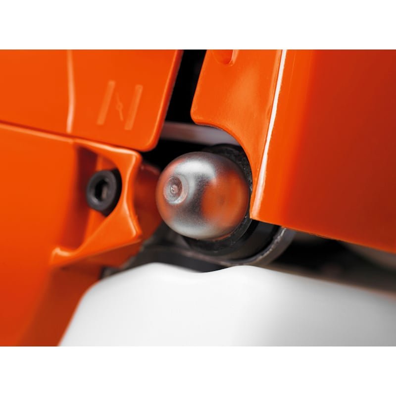 Husqvarna 545FR Freischneider inkl. Gurt und drei Schneidaufsätzen