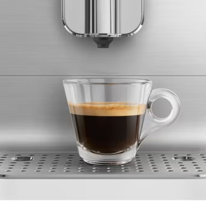Smeg Kaffeevollautomat BCC13WHMEU50's mit Milchfunktion weiß